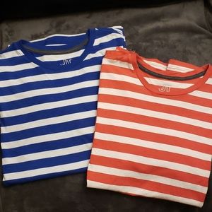 2 Men's used tee shirts